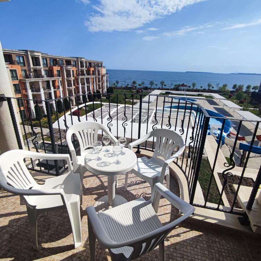 Premier Fort Beach - Premium Apartments Sveti Vlas Esterno foto