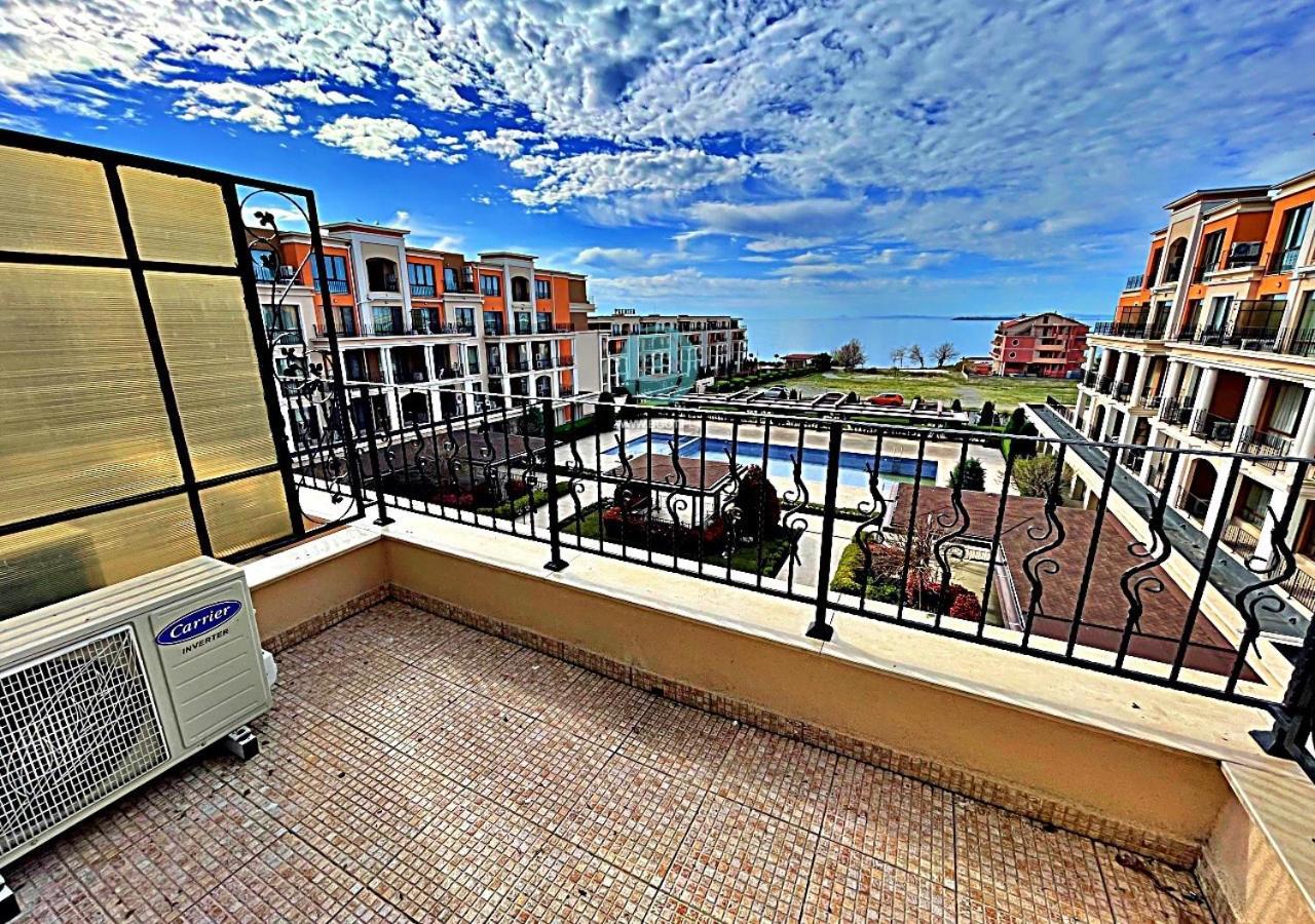 Premier Fort Beach - Premium Apartments Sveti Vlas Esterno foto